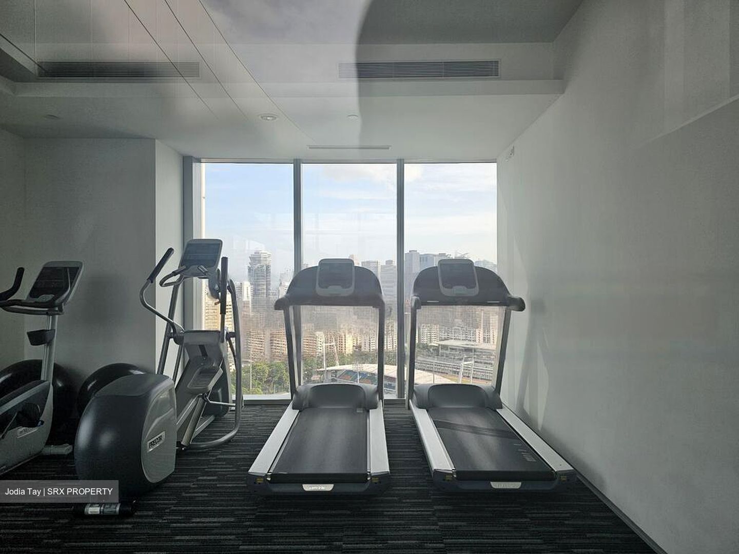 Arc 380 (D8), Office #451330091